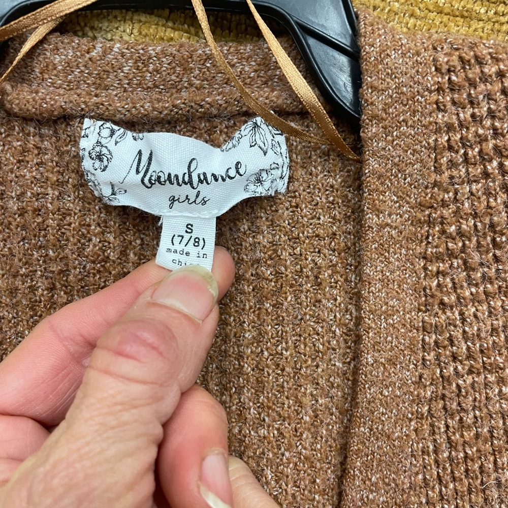 Moondance girls long sleeve size 7/8, open style cardigan - Picture 3 of 10